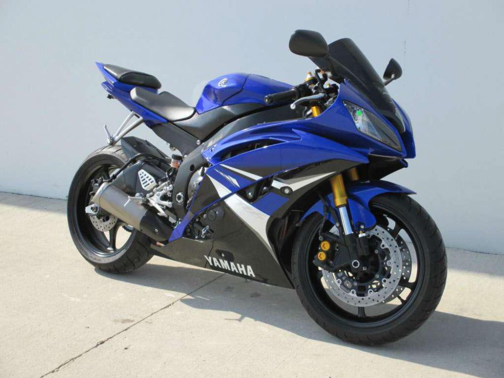 Yamaha YZF r6 Blue