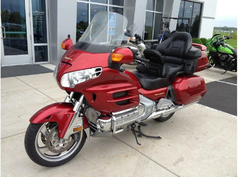 2003 honda gold wing  touring 