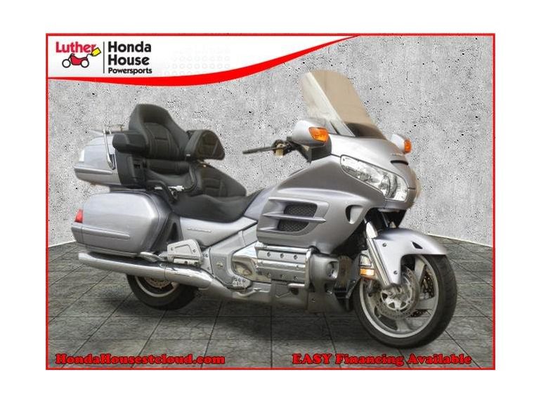 2009 honda gold wing  audio / comfort 