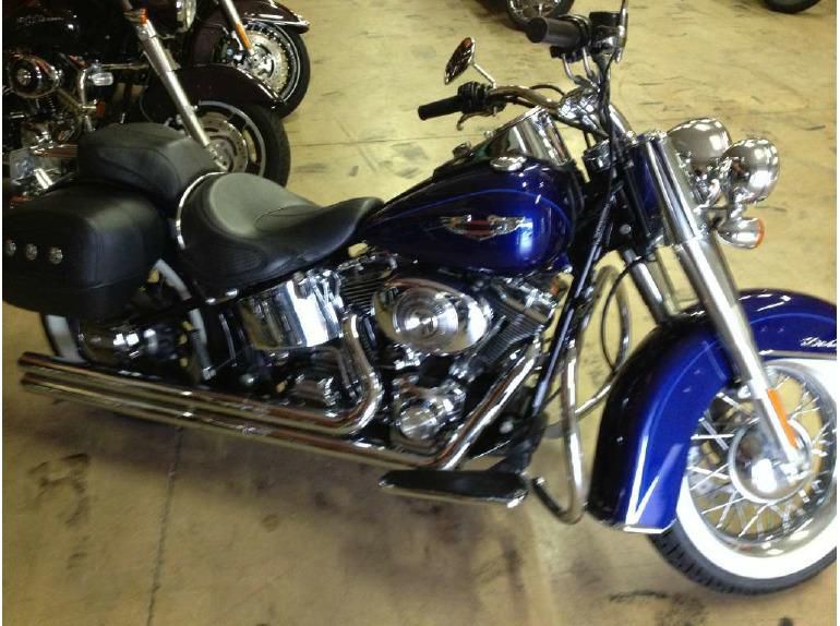 2006 harley-davidson flstn/flstni softail deluxe  cruiser 