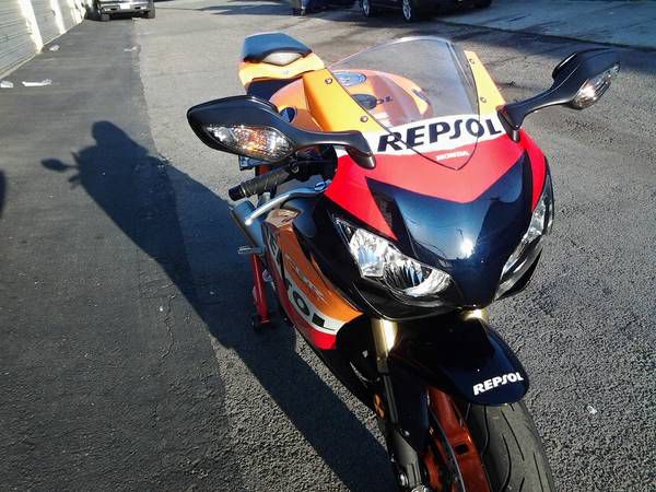 2011 honda repsol cbr 1000rr