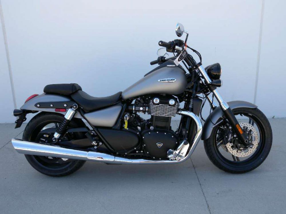 Triumph Moto Thunderbird Storm