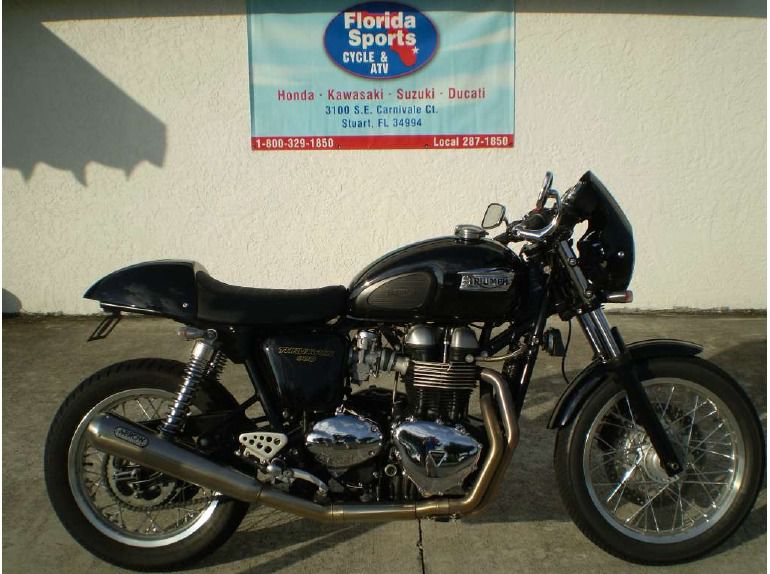 2012 triumph thruxton - phantom black 