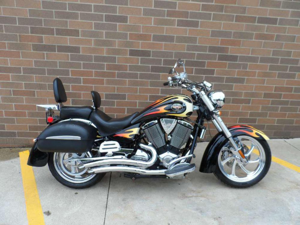 2005 victory kingpin  cruiser 