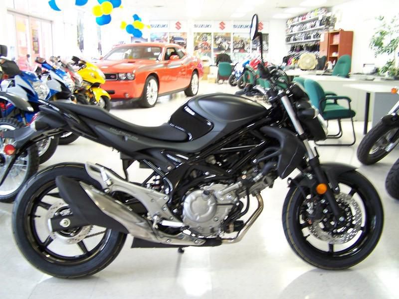 2013 suzuki sfv650  sportbike 