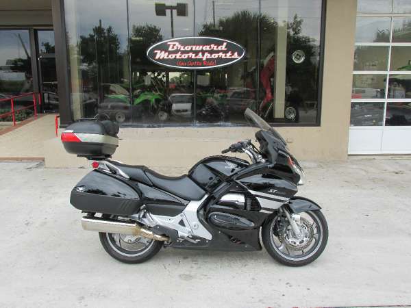 2010 honda st1300