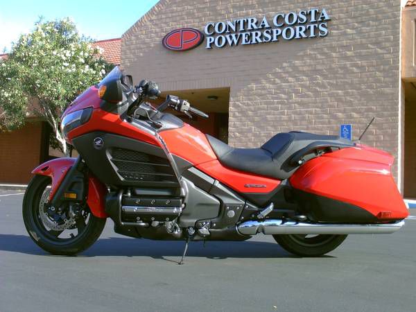 2013 honda f6b gold wing bagger save big!!!