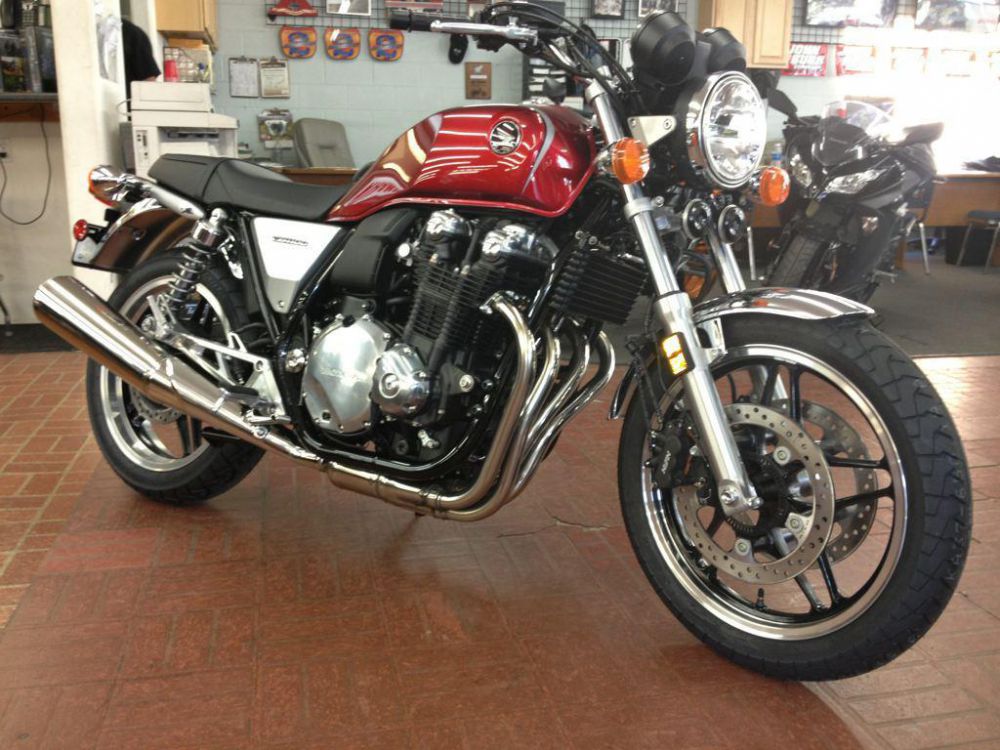 2013 honda cb1100 abs  sportbike 