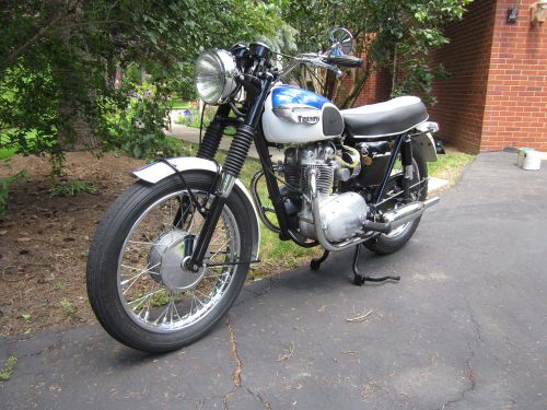 1967 triumph daytona