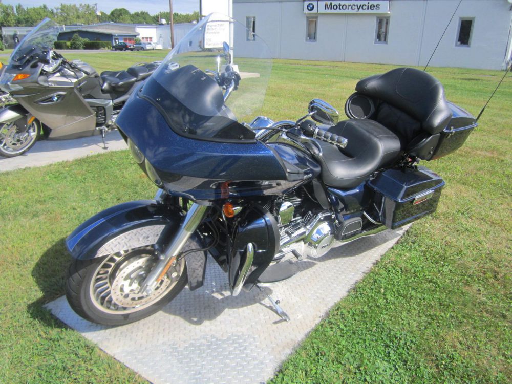 2012 harley-davidson road glide  cruiser 