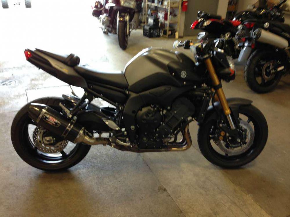 2012 yamaha fz8  sportbike 