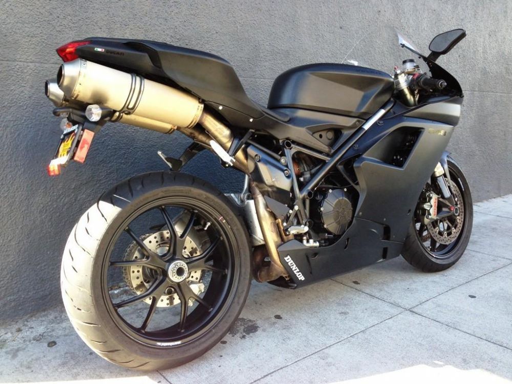 2011 Ducati 848 EVO Sportbike 