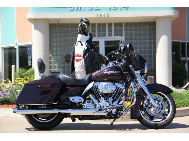 2011 Harley-Davidson FLHX - Street Glide 