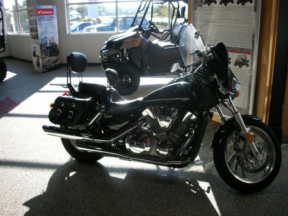 2004 honda vtx  1300  (vtx1300c)  cruiser 