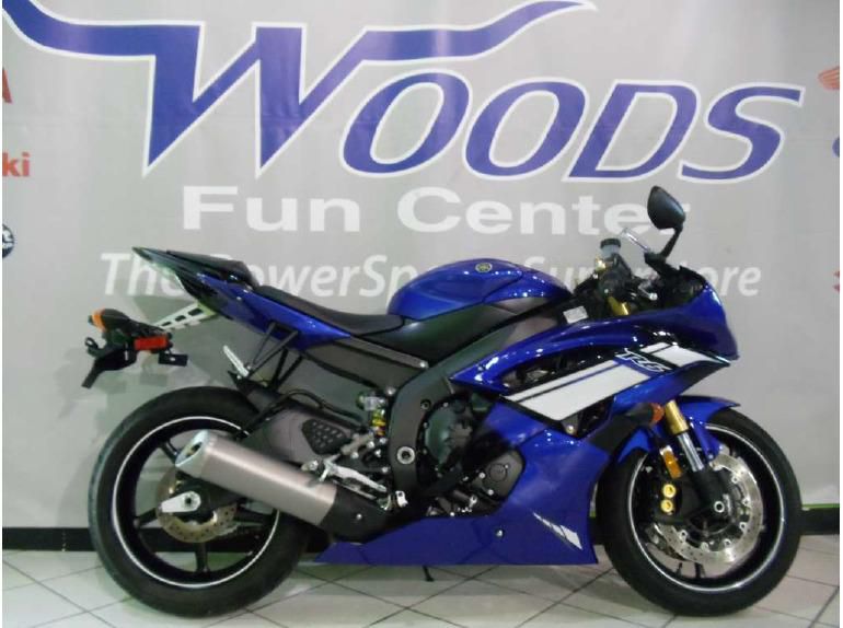 2012 yamaha yzf-r6  sportbike 