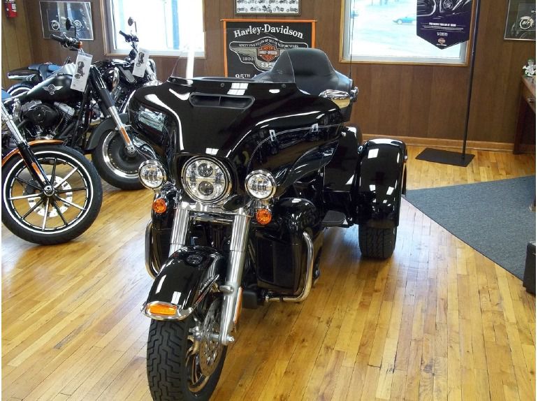 2014 harley-davidson flhtcutg tri glide ultra 