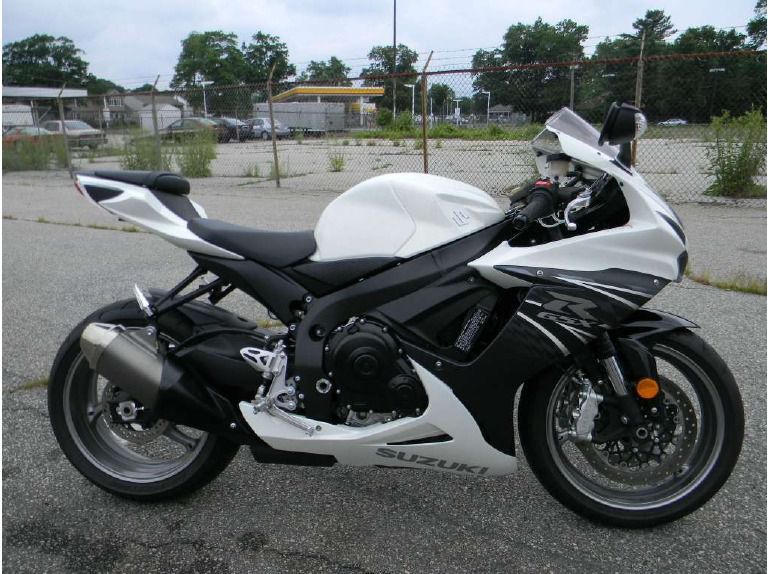 2011 suzuki gsx-r600 