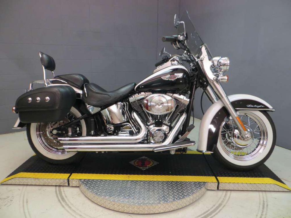 2006 harley-davidson flstn/flstni softail deluxe  cruiser 