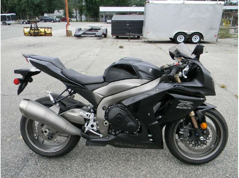 2011 suzuki gsx-r1000 