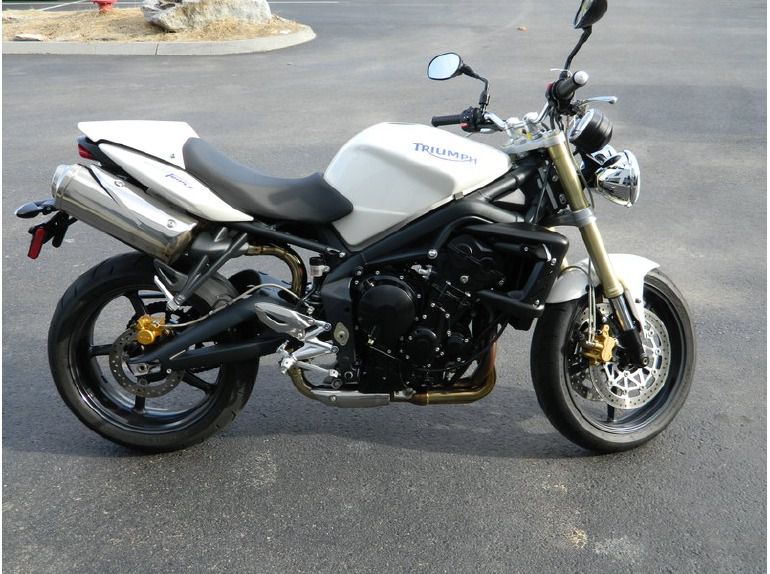 2010 Triumph Street Triple 