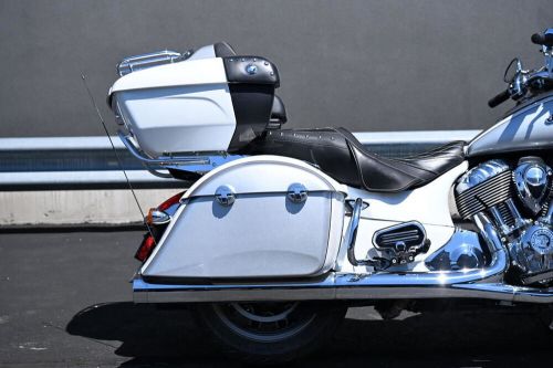 2018 Indian Motorcycle Roadmaster ABS Pearl White over Star Silver