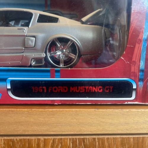 American Classic Legend 1967 FORD MUSTANG GT PRO RODZ Diecast Car 1:24 New