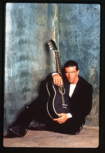 Antonio banderas desperado brooding portrait with guitar original transparency