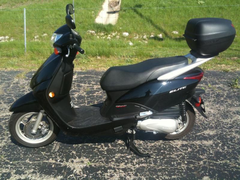 2010 honda elite  scooter 