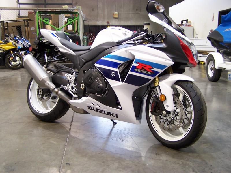 2013 suzuki gsx-r1000 1 million commemorative editio  sportbike 