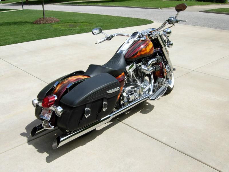 Buy 2001 Harley Davidson Road King Classic Custom on 2040-motos