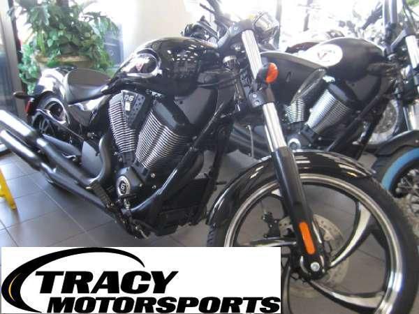 2013 Victory Vegas 8-Ball Cruiser 