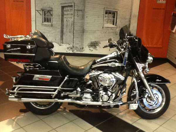 2003 Harley-Davidson FLHTC/FLHTCI Electra Glide Classic