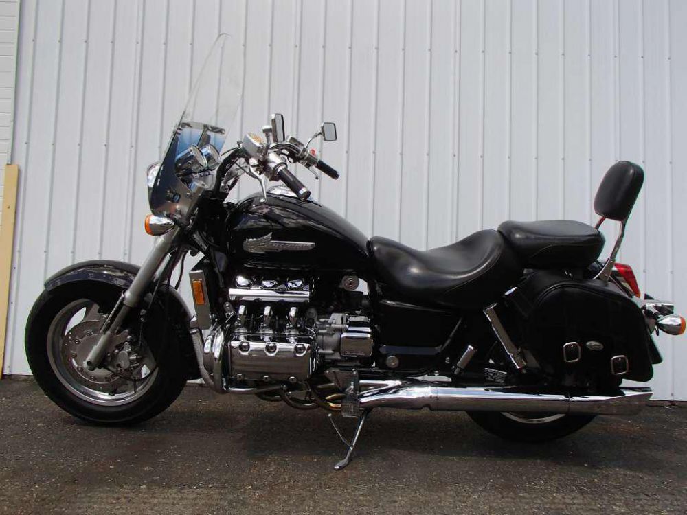 2003 Honda Valkyrie Cruiser for sale on 2040-motos