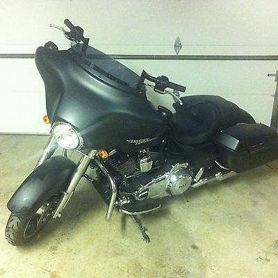 Harley-davidson : touring 2011 harley-davidson flhx-103