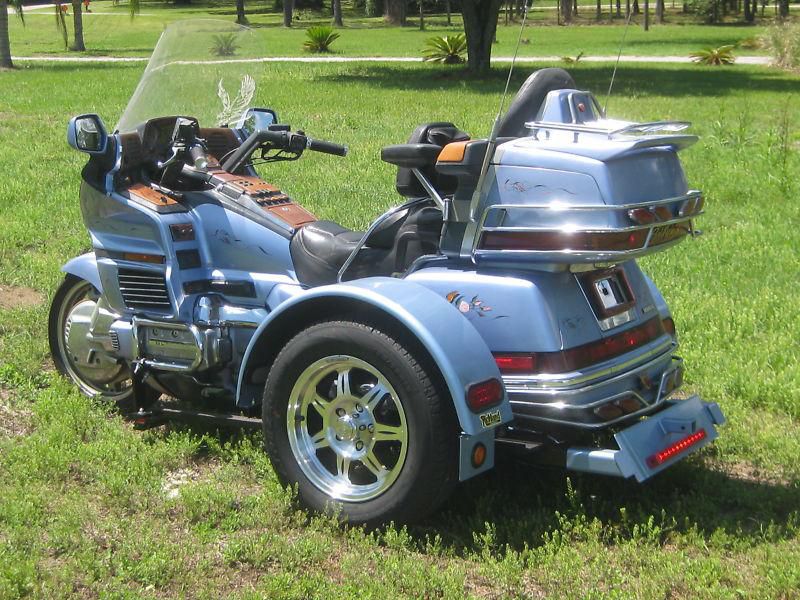 Richland roadster motorcycle trike conversion kit and honda goldwing 1990 !!!