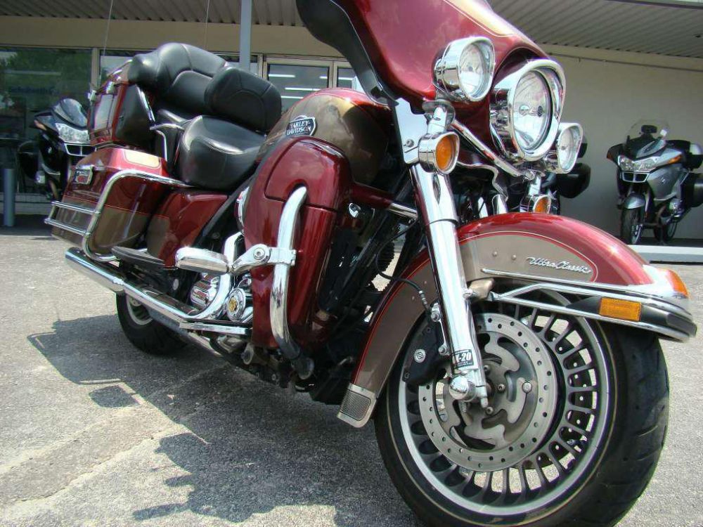 2009 harley-davidson flhtcu ultra classic electra glide  touring 