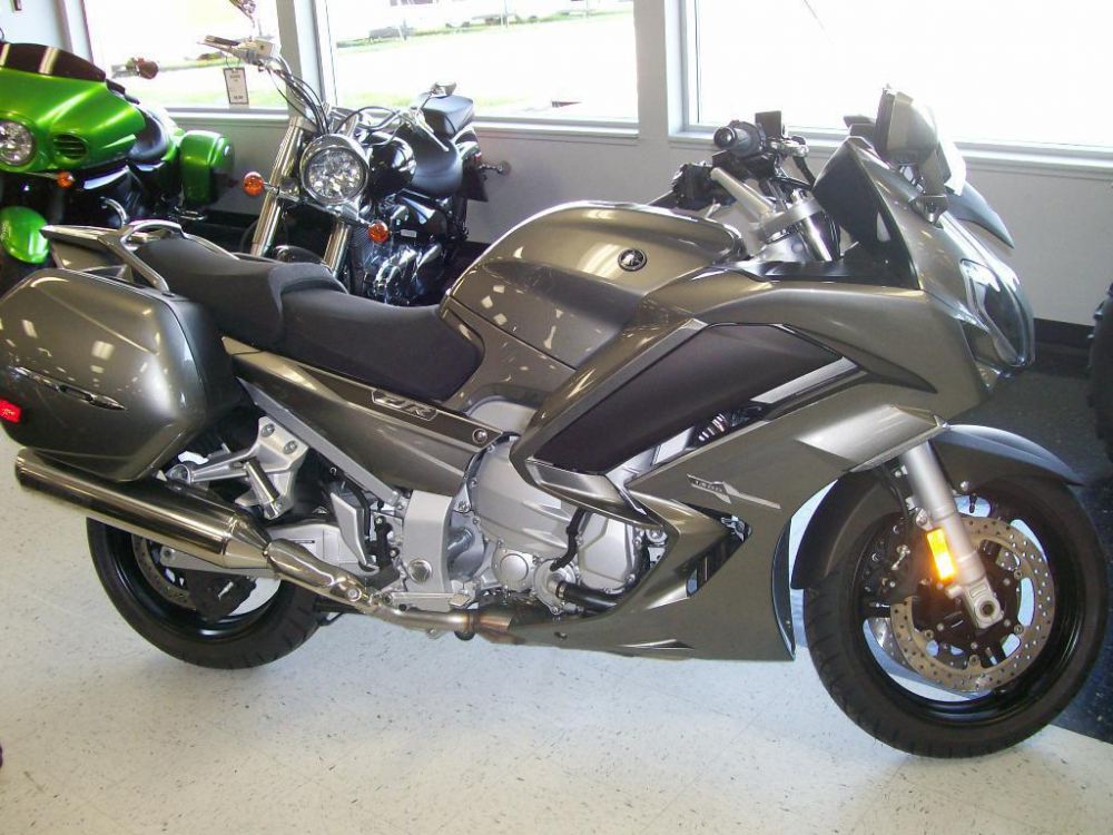 2013 yamaha fjr1300a  sportbike 