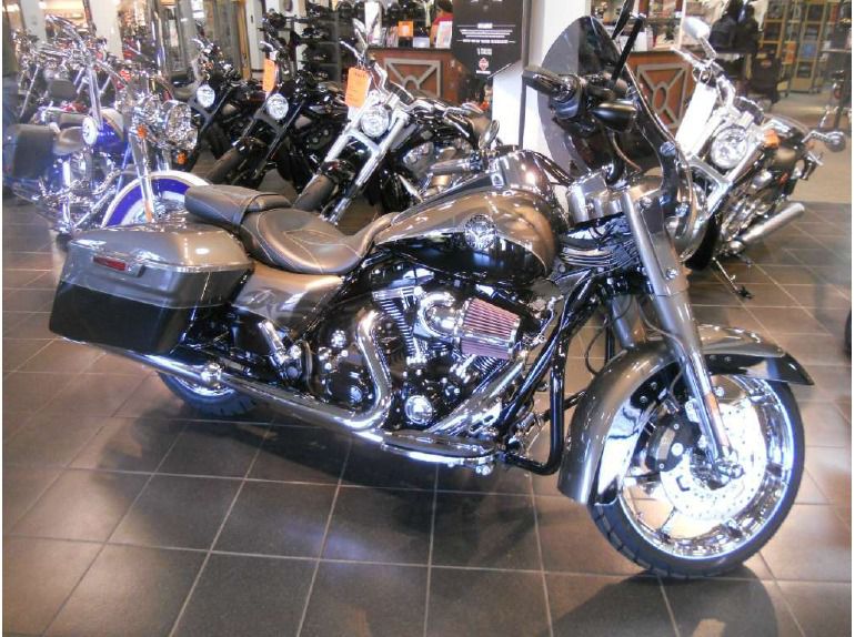 2014 harley-davidson cvo road king 