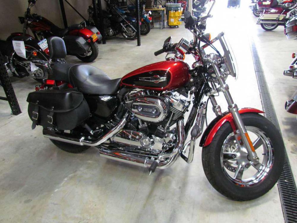 2012 harley-davidson xl1200c sportster 1200 custom  cruiser 