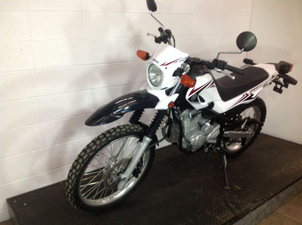 2011 yamaha xt250  dual sport 