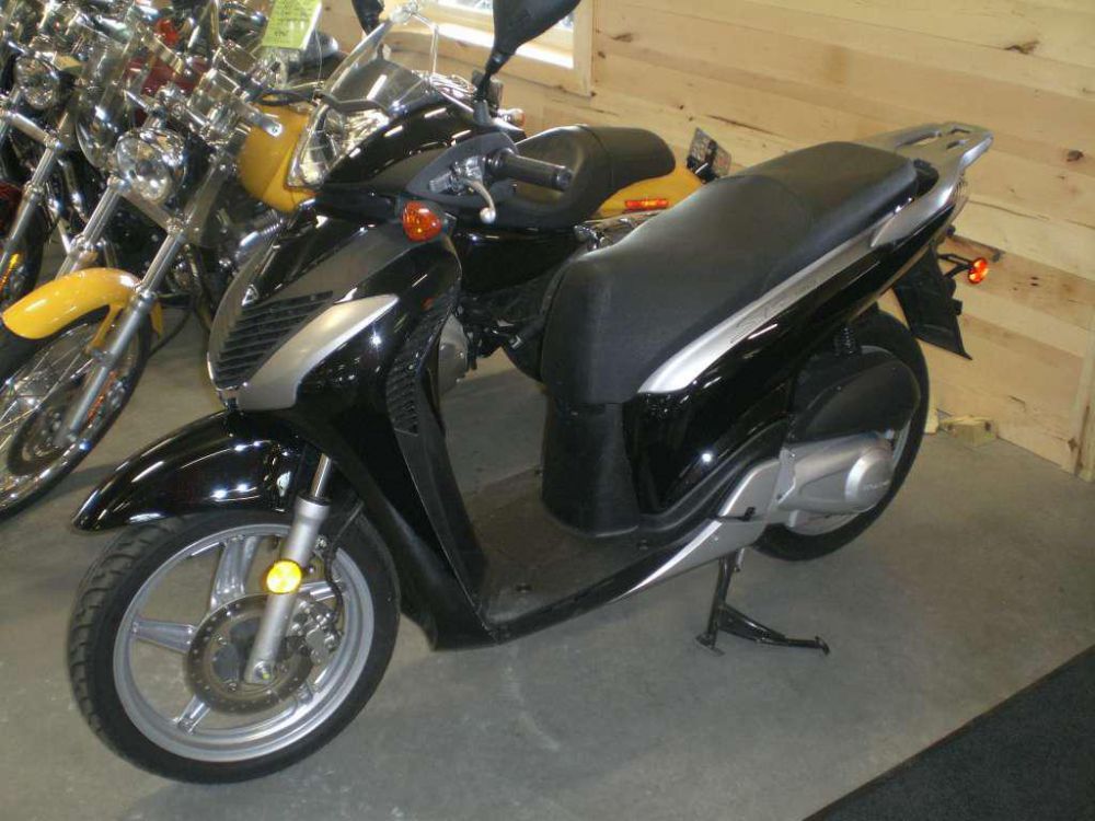 2010 honda sh150i  scooter 