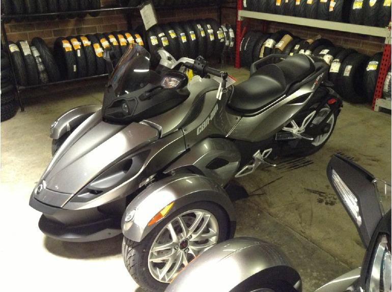 2013 can-am spyder rs-s se5  sportbike 