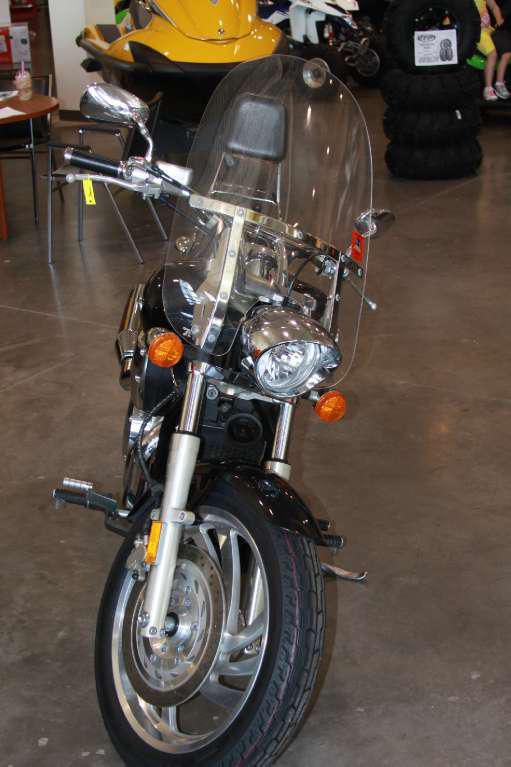 2004 honda vtx  1300  (vtx1300c)  cruiser 