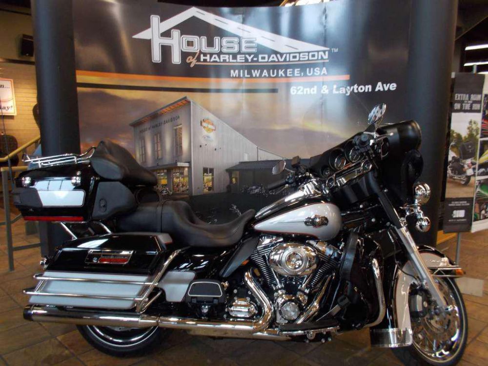 2010 harley-davidson flhtcu ultra classic electra glide  touring 