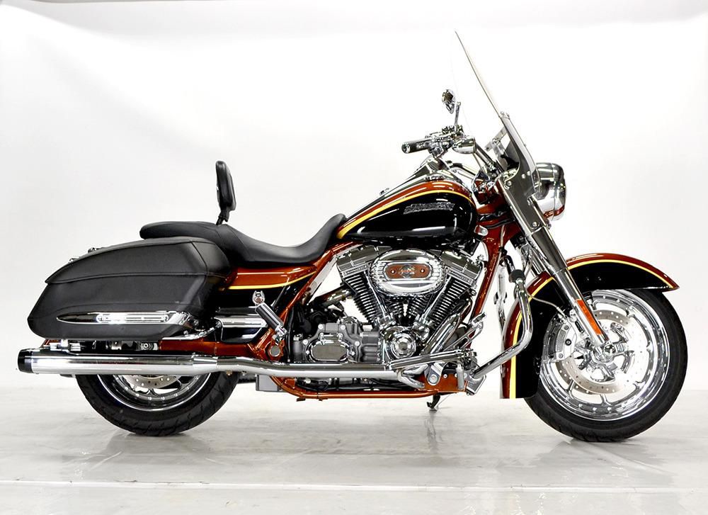 Харлей птица. Роуд Кинг CVO. CVO Road King 2014. Harley Davidson Road King 2008. Road King CVO 2008.