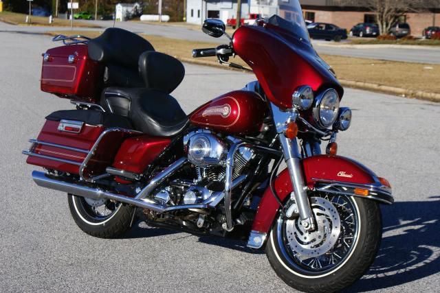 Used 2005 Harley-Davidson FLHTCI for sale.