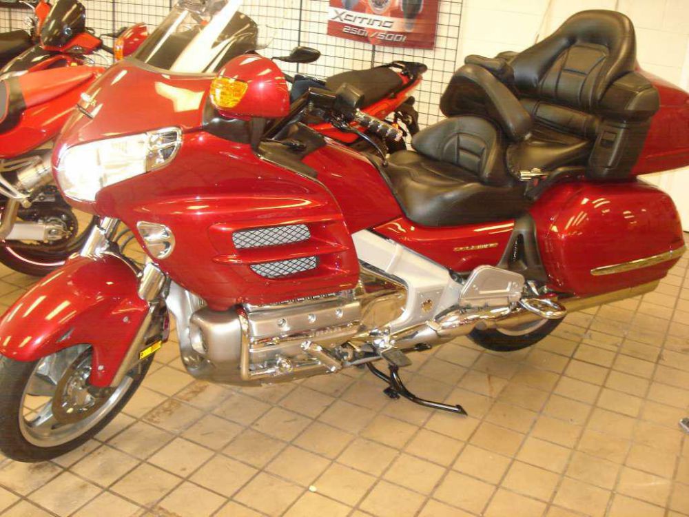 2003 honda gold wing  touring 