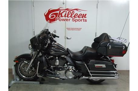 2009 Harley-Davidson FLHTCU Touring 