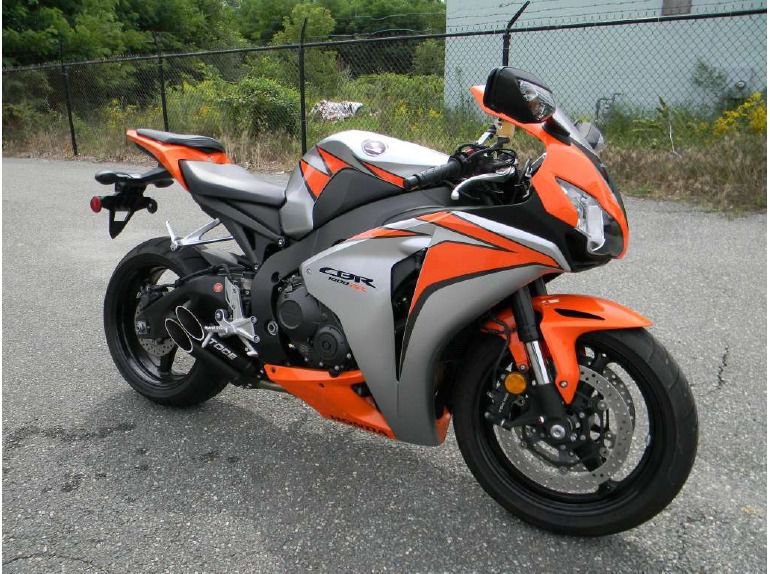 Honda cbr1000rr 2011