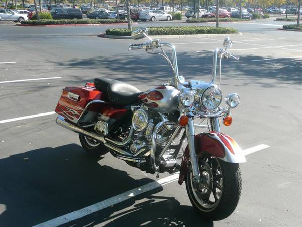 SUPER CLEAN!!! LIKE NEW!!! 2006 Harley Davidson Road King